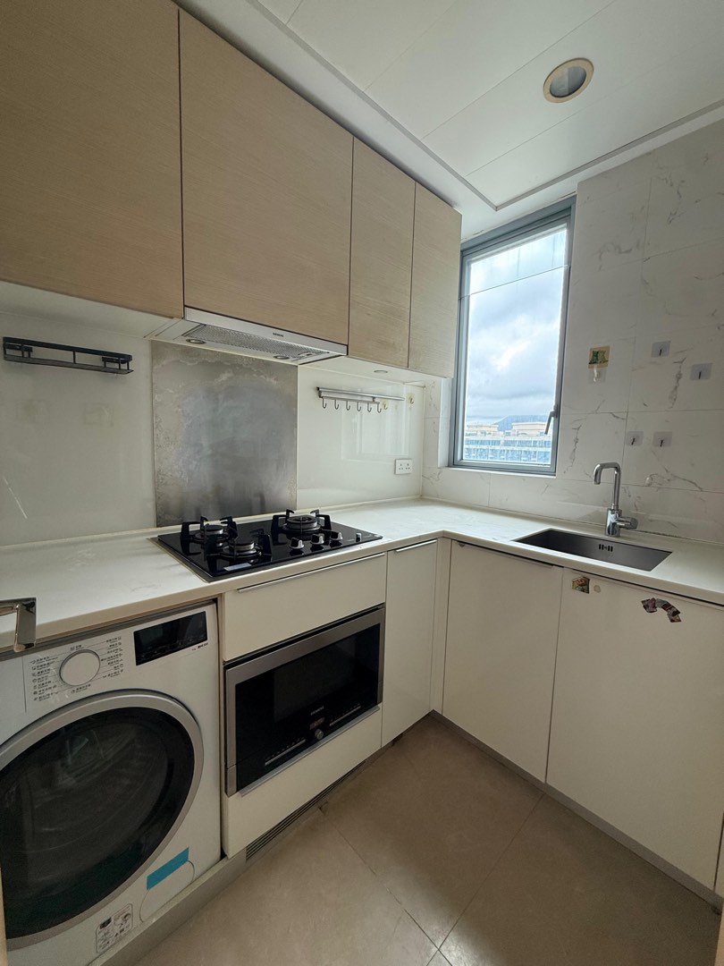 Great value! High-floor unit for sale at The Parkside, Tseung Kwan O64077577632513114