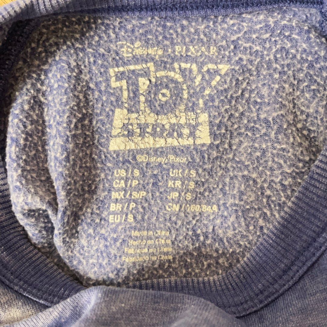 Toy Story Merch Sweater (Category: Longsleeves) located in Makati City. Submitted by julia_ppp (Listing ID 1381527063, Image 2). Description: decluttering no issues!.