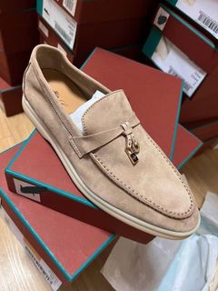 (Kategori: ) berada di . Dikirim oleh brandedboutiquez (ID iklan 1381482955, Gambar 1). Deskripsi: .