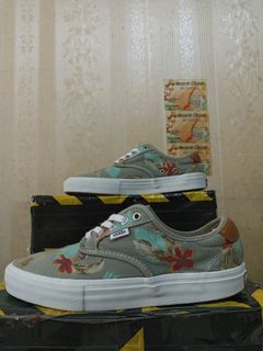 (Kategori: ) berada di . Dikirim oleh hendrathriftshop (ID iklan 1381516229, Gambar 1). Deskripsi: .