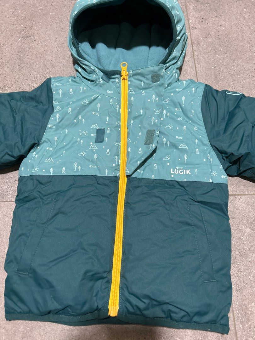 Winter Jacket (Category: Babies & Kids Fashion) located in Singapore. Submitted by jezamine (Listing ID 1381493461, Image 3). Description: Shoulder to Shoulder 28cm Body Length 41cm Sleeve Length 34cm Waist (all round) 62cm.