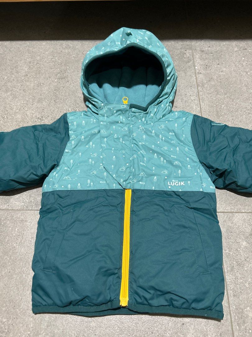 Winter Jacket (Category: Babies & Kids Fashion) located in Singapore. Submitted by jezamine (Listing ID 1381493461, Image 1). Description: Shoulder to Shoulder 28cm Body Length 41cm Sleeve Length 34cm Waist (all round) 62cm.
