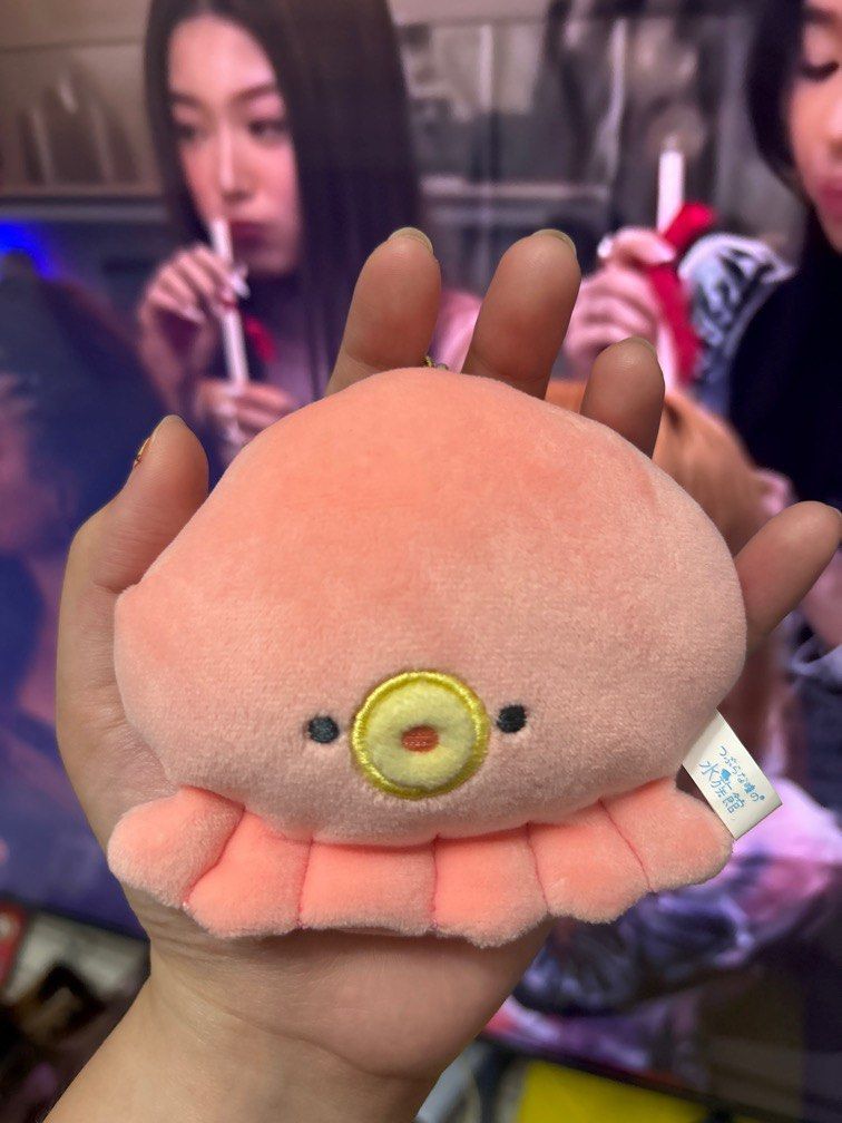 yell octopus plushie beaded keychain (Category: Plushies & Soft Toys) located in Quezon City. Submitted by armeshops (Listing ID 1381557582, Image 1). Description: beaded keychain pero sobrang soft niya pisil-pisilin parang stress ball. gold yung chain niya & brand is yell.