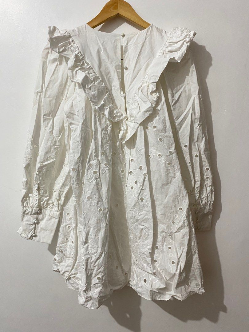 Zara White Dress (Category: Dresses) located in Kawit. Submitted by ck.ph (Listing ID 1381594517, Image 3). Description: Size: XS (Fits Medium) Price: 800 Location: Cavite.