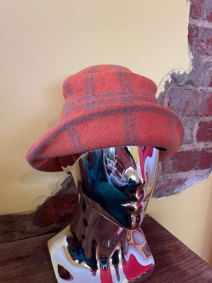 100% Wool Plaid Bucket Hat (Category: Women's Accessories) located in Melbourne. Submitted by bellaollie97 (Listing ID 1378225544, Image 3). Description: Purchased from Victoria Market for $40 Pure wool and very warm ☺️.