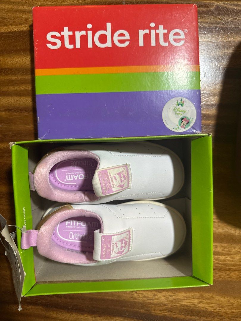 Adidas Stan Smith 360 I Toddler Shoes - Size 6.5K (Category: Babies & Kids Fashion) located in Singapore. Submitted by zihuiglenn (Listing ID 1378330442, Image 1). Description: Wrong size for my kid so need to sale , self collect at Punggol. Brand new Adidas Stan Smith 360 I toddler shoes. These adorable white shoes with pink accents are perfect for your little one. They come with the original box and tags. Size 6.5K. Made in India..