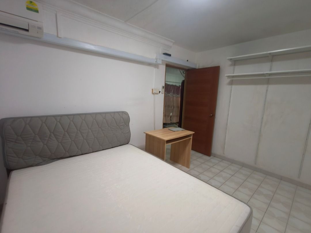 Aircon Room, No Landlord, Can Cook at Braddell MRT, near Bishan63227233200386114