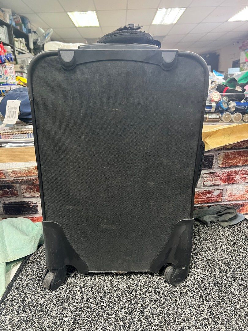 Anko Soft Shell Hand Carry Luggage Bag (Category: Luggage) located in Pasay City. Submitted by meostore (Listing ID 1378185043, Image 2). Description: Soft Case Hand Carry Anko Brand No Issue Signs of usage only.