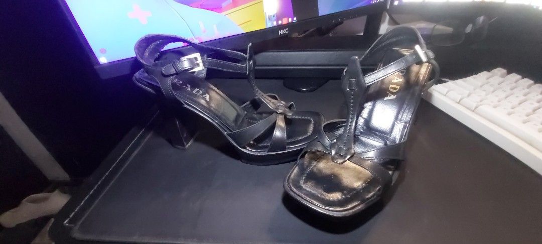 Authentic Prada platform heels (Category: Heels) located in Manila. Submitted by Applebeees (Listing ID 1378321915, Image 2). Description: Size 7 / Size 38 Prada platform heels w/ box included feel free to ask any details Negotiable! RFS: Rarely used pero di ko ginamit yan lalake ako.