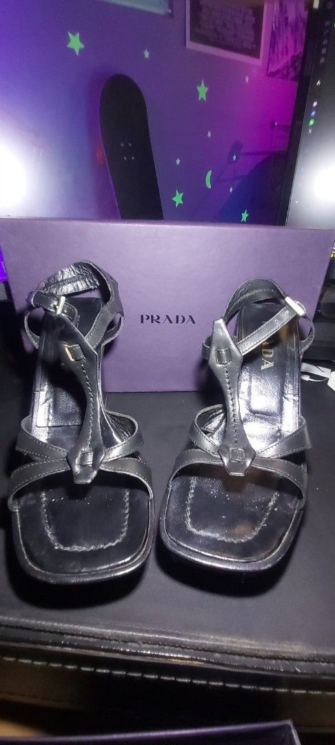 Authentic Prada platform heels (Category: Heels) located in Manila. Submitted by Applebeees (Listing ID 1378321915, Image 1). Description: Size 7 / Size 38 Prada platform heels w/ box included feel free to ask any details Negotiable! RFS: Rarely used pero di ko ginamit yan lalake ako.