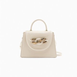 (Category: ) located in . Submitted by stylesavvy__ (Listing ID 1378246569, Image 1). Description: .