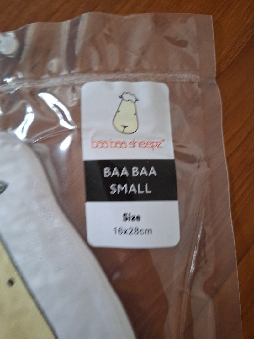 Baa Baa Sheepz Small Bamboo Hug Buddy (Category: Infant Playtime) located in Singapore. Submitted by plumbum (Listing ID 1378224212, Image 2). Description: - Brand new Baa Baa Sheepz Hug buddy - Made from bamboo and spandex - Vacuum packed - Care instructions: - Machine wash cold (max 30°C) - Tumble dry low - Do not bleach - Do not dry in shade.