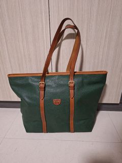 (Category: ) located in . Submitted by collector-collection (Listing ID 1378323521, Image 1). Description: .