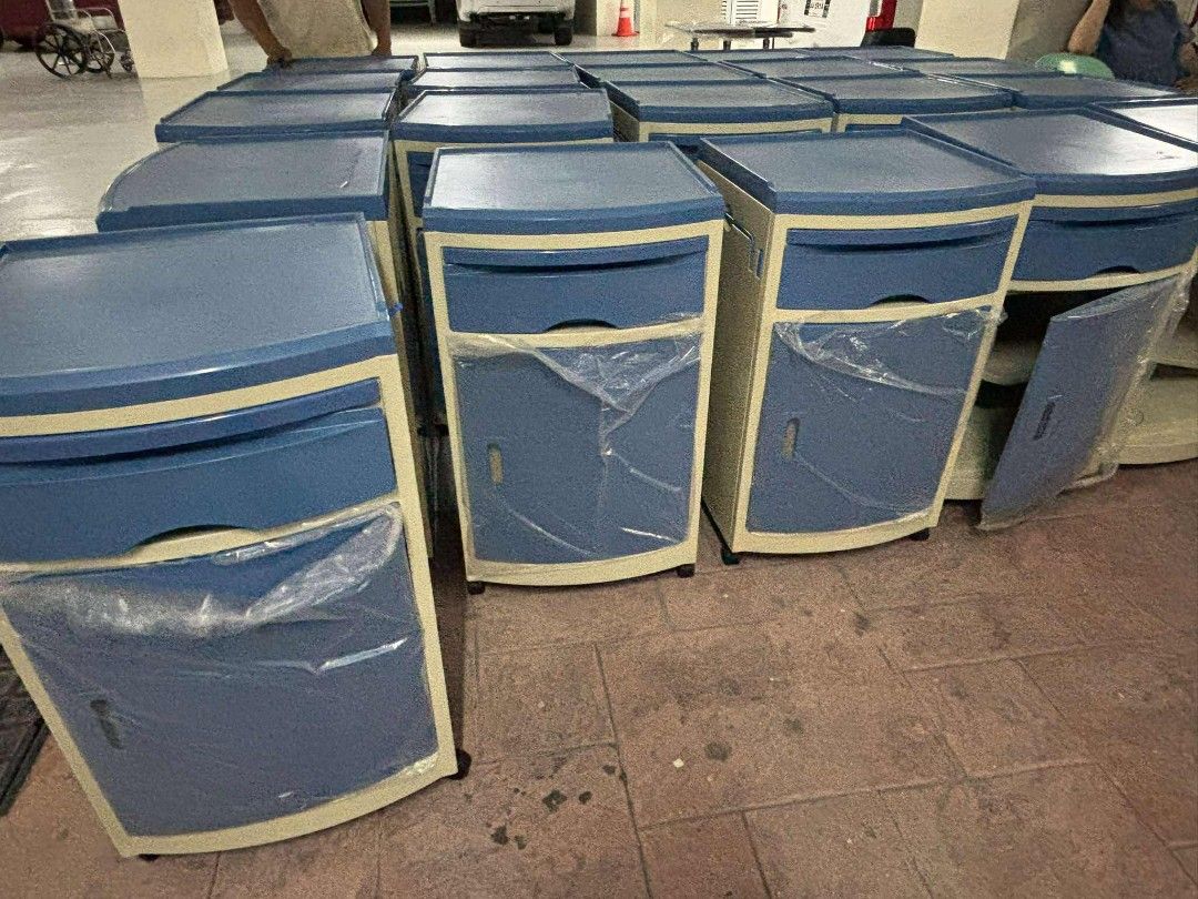 bedside cabinet table (Category: Medical Supplies & Tools) located in Manila. Submitted by joy63057743416 (Listing ID 1378333118, Image 1). Description: brandnew affordable onhand negotiable good quality and condition open for pick up and delivery high quality we also sell many medical supplies call me 09268225723 cod,gcash,bank transfer lifetime time free service.