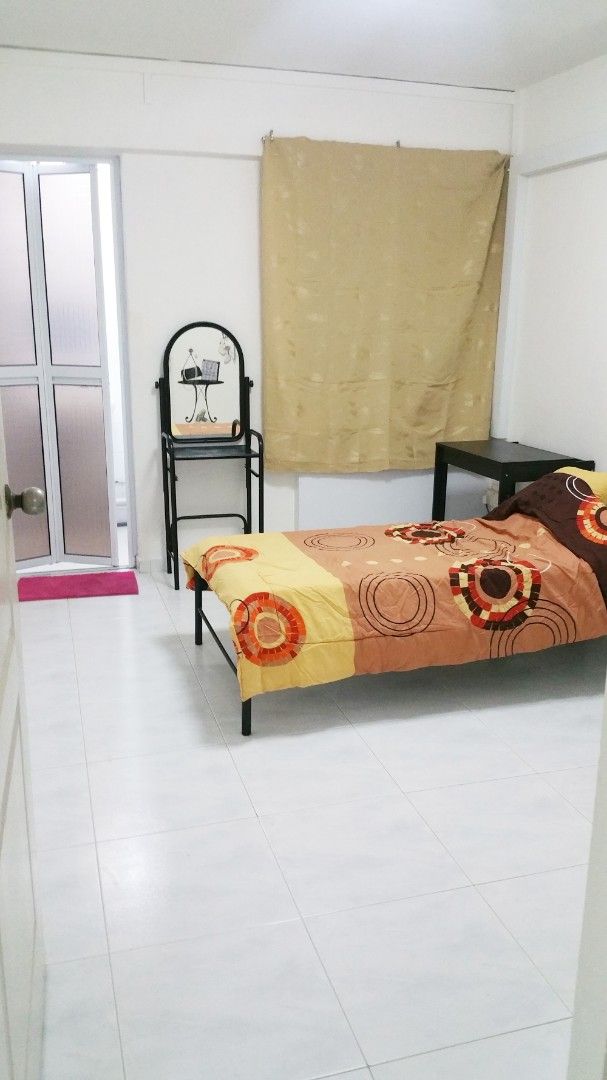 Blk 564 Ang Mo Kio Ave 3  Whole Unit 3.5 Room Corner Unit - Clean & Spacious63108836243714113