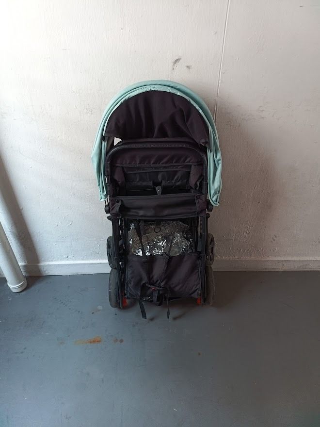 Bluebaby Twin Baby Stroller Lightweight Foldable Sitting and Lying Two-Child Double Baby Stroller (Category: Strollers) located in Singapore. Submitted by hellogoodmorning99 (Listing ID 1378280629, Image 3). Description: Hi selling off Bluebaby Twin Baby Stroller Lightweight Foldable Sitting and Lying Two-Child Double Baby Stroller , Light & Compact . wash & clean.in good conditions, can tryout Self collection only at Mcnair road Blk123, postcode