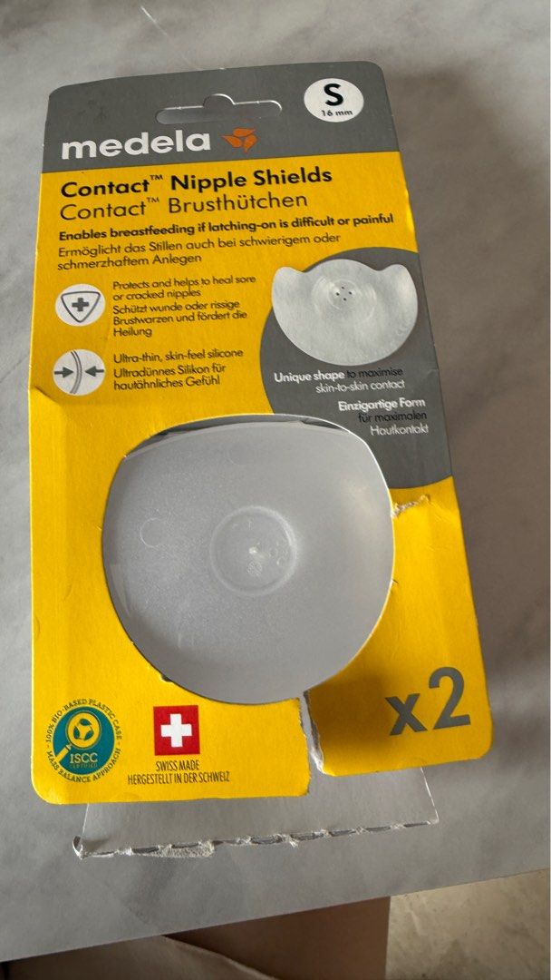 BNIB Medela contact nipple shields 2x 16MM small (OPENED NOT USED) (Category: Maternity Care) located in Singapore. Submitted by minccinno (Listing ID 1378159309, Image 1). Description: BNIB Medela contact nipple shields 2x 16MM small (OPENED NOT USED) Meet at unit No trades No cash .