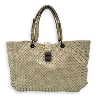 (Category: ) located in . Submitted by carousellluxury (Listing ID 1378219737, Image 1). Description: .