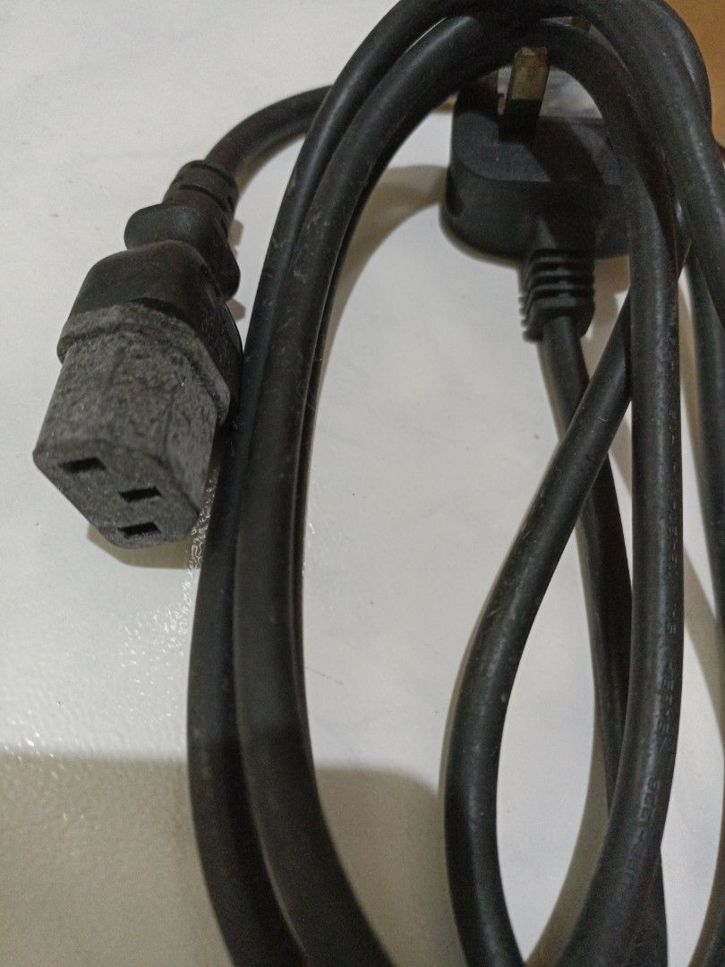 Computer 3 pin plug632247643303711116