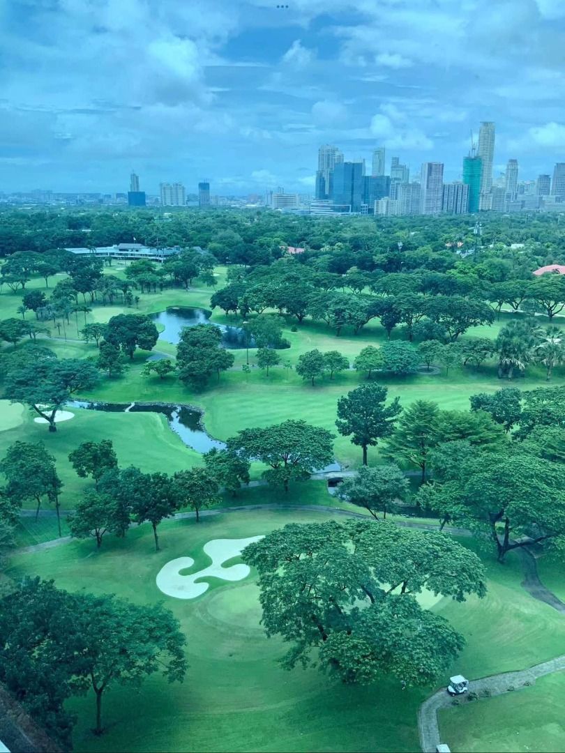 Condominium For Sale Bellagio 2 BGC (Category: Apartments & Condos) located in Quezon City. Submitted by leadvision.realty (Listing ID 1378224900, Image 3). Description: Property Code: 1900-SC-BLG Bellagio 2 Floor Area: 60 sq.m. No. of Bedroom: 1 No. of T&B: 1 As-Is-Where-Is Occupied by Owner Clean Title Selling Price: ₱ 15,000,000.00 Lester Velez The Lead Realty 09175208825.