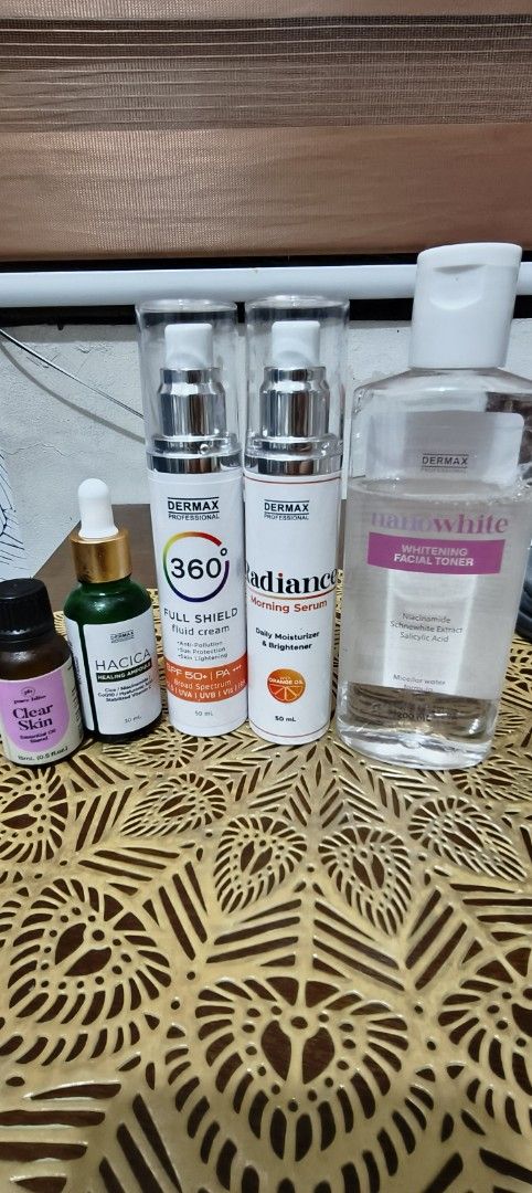Dermax Pro Skin Care Product Take ALL!! (Category: Face Care) located in Pasay City. Submitted by sophiacloset (Listing ID 1378306855, Image 1). Description: .
