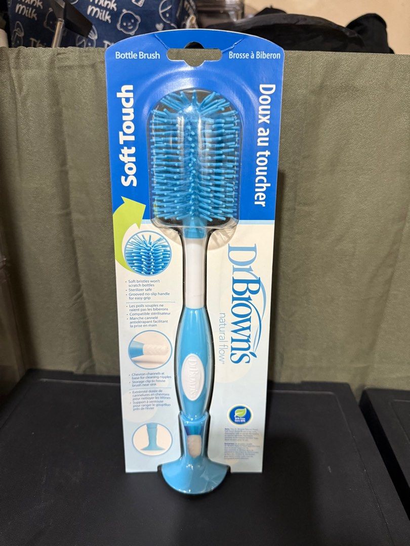 Dr. Brown’s Silicone Bottle Brush (Category: Breastfeeding & Bottle Feeding) located in Taguig. Submitted by gabbygabs_xoxo (Listing ID 1378333599, Image 1). Description: Sealed and brand new.
