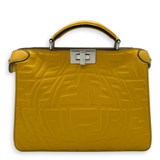(Category: ) located in . Submitted by carousellluxury (Listing ID 1378217614, Image 1). Description: .