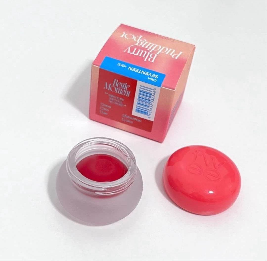 由 lemqq (刊登 ID 1378274907，圖片 1) 提交，位於 台中市 (Taichung) 的 fwee 唇膏唇膏頰布丁糕 seventeen CR04 (類別：唇部彩妝、保養)，說明：全新 買太多 用不到 喜歡可以私訊❤️。