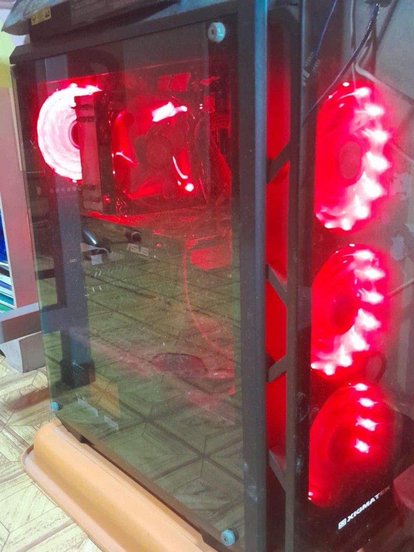 Gaming CPU WITH Monitor (Category: Desktops) located in Dasmarinas. Submitted by pochapocha25 (Listing ID 1378304476, Image 1). Description: 50k if only CPU 60k for cpu with Monitor and free keyboard.