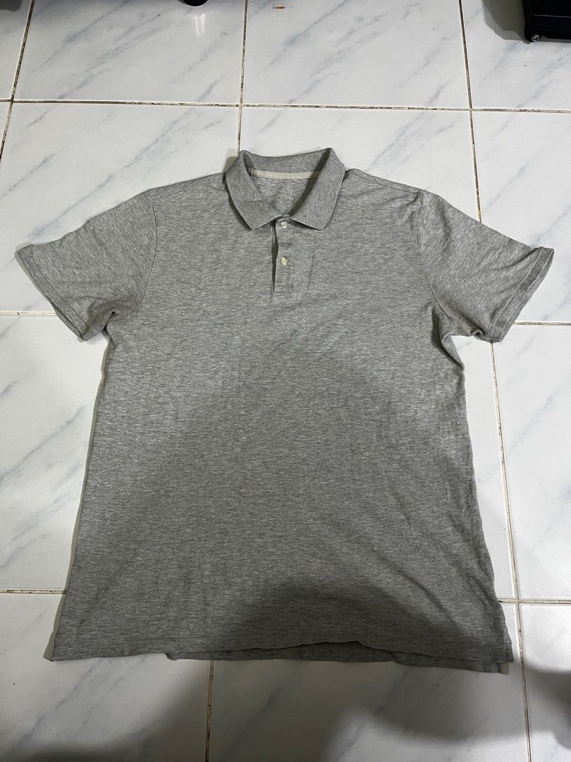 Gap Grey Polo Shirt Sz Large (Category: Tshirts & Polo Shirts ) located in Manila. Submitted by allaboutthemhobbies_ (Listing ID 1378306920, Image 1). Description: Gap Grey Polo Shirt 22x29.