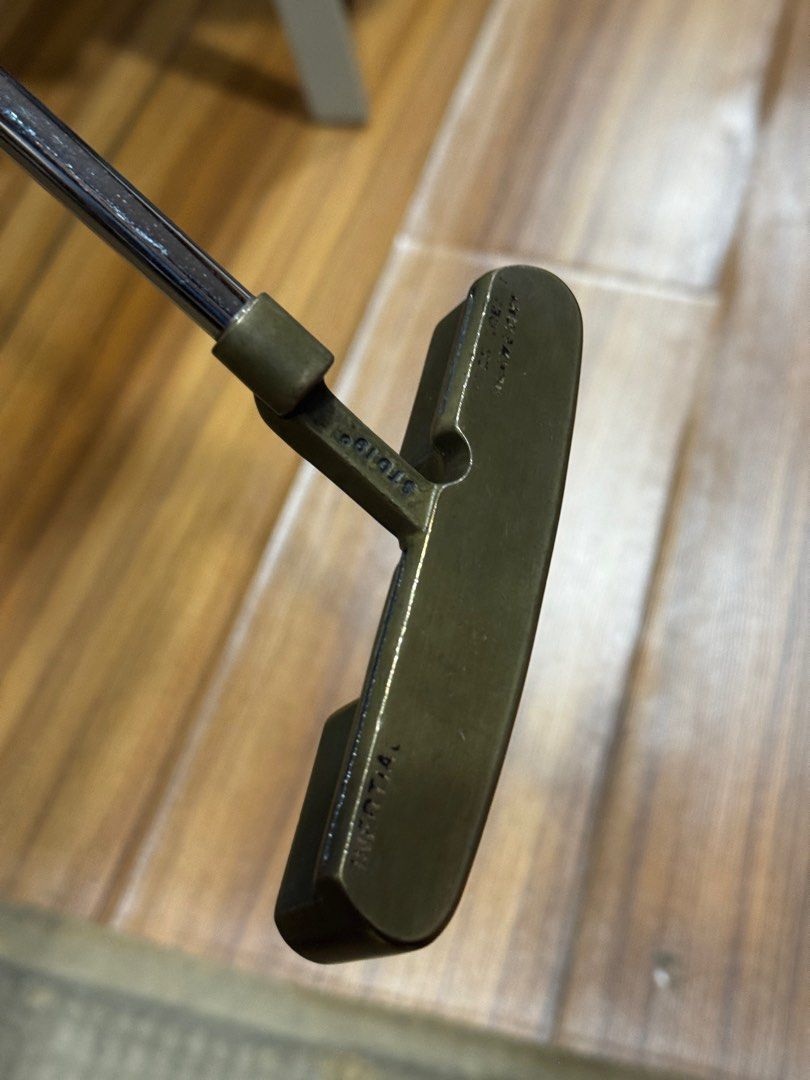 Golf blade putter (Category: Golf) located in Makati City. Submitted by qualityseconds (Listing ID 1378162481, Image 3). Description: 33.5” balance blade putter. Tour weight (slot line inertial).