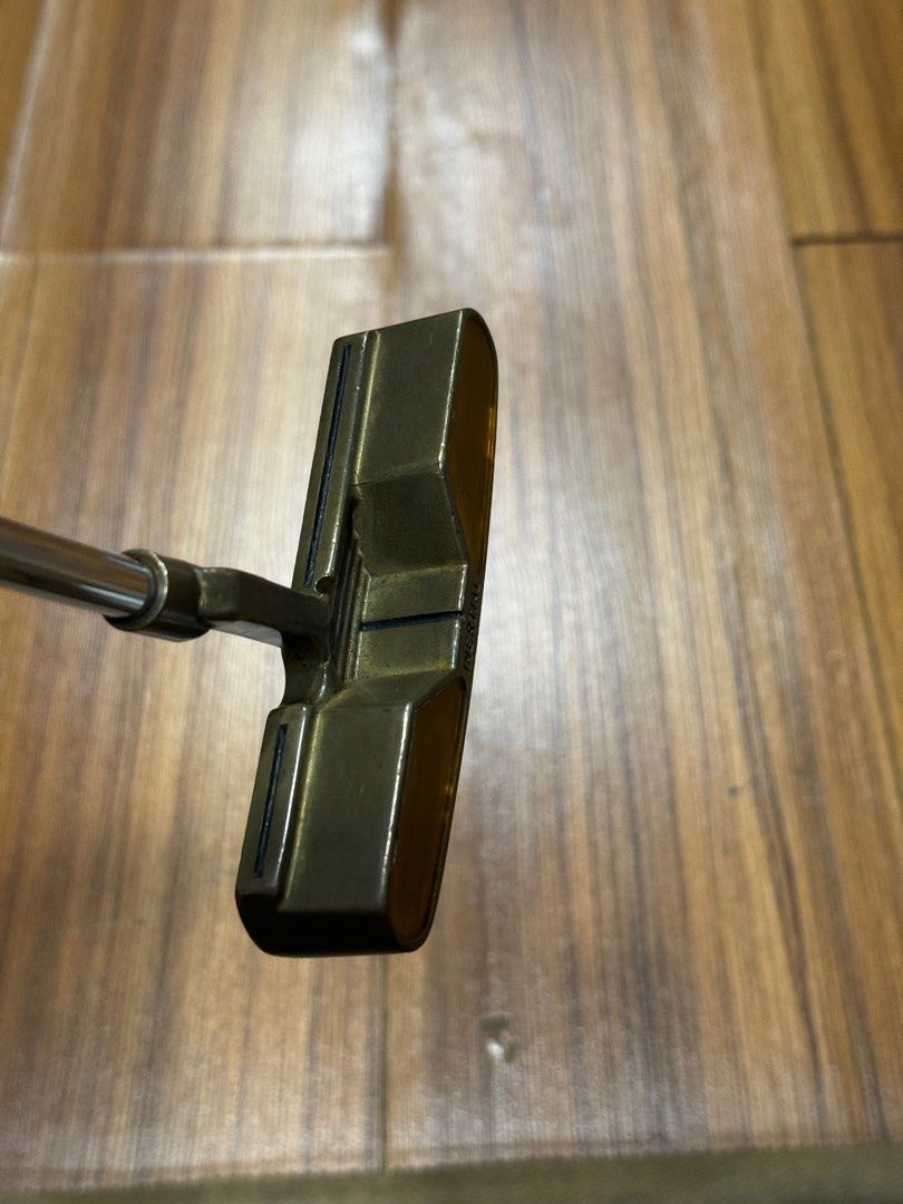 Golf blade putter (Category: Golf) located in Makati City. Submitted by qualityseconds (Listing ID 1378162481, Image 2). Description: 33.5” balance blade putter. Tour weight (slot line inertial).