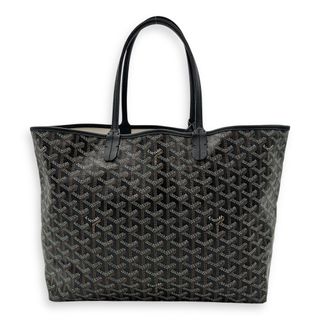 (Category: ) located in . Submitted by carousellluxury (Listing ID 1378218828, Image 1). Description: .