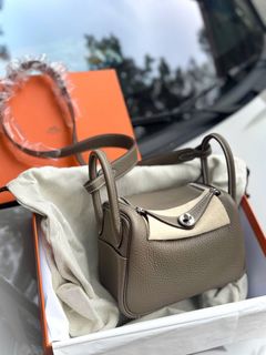 (Category: ) located in . Submitted by thewomanbehindthebrand (Listing ID 1378309431, Image 1). Description: .