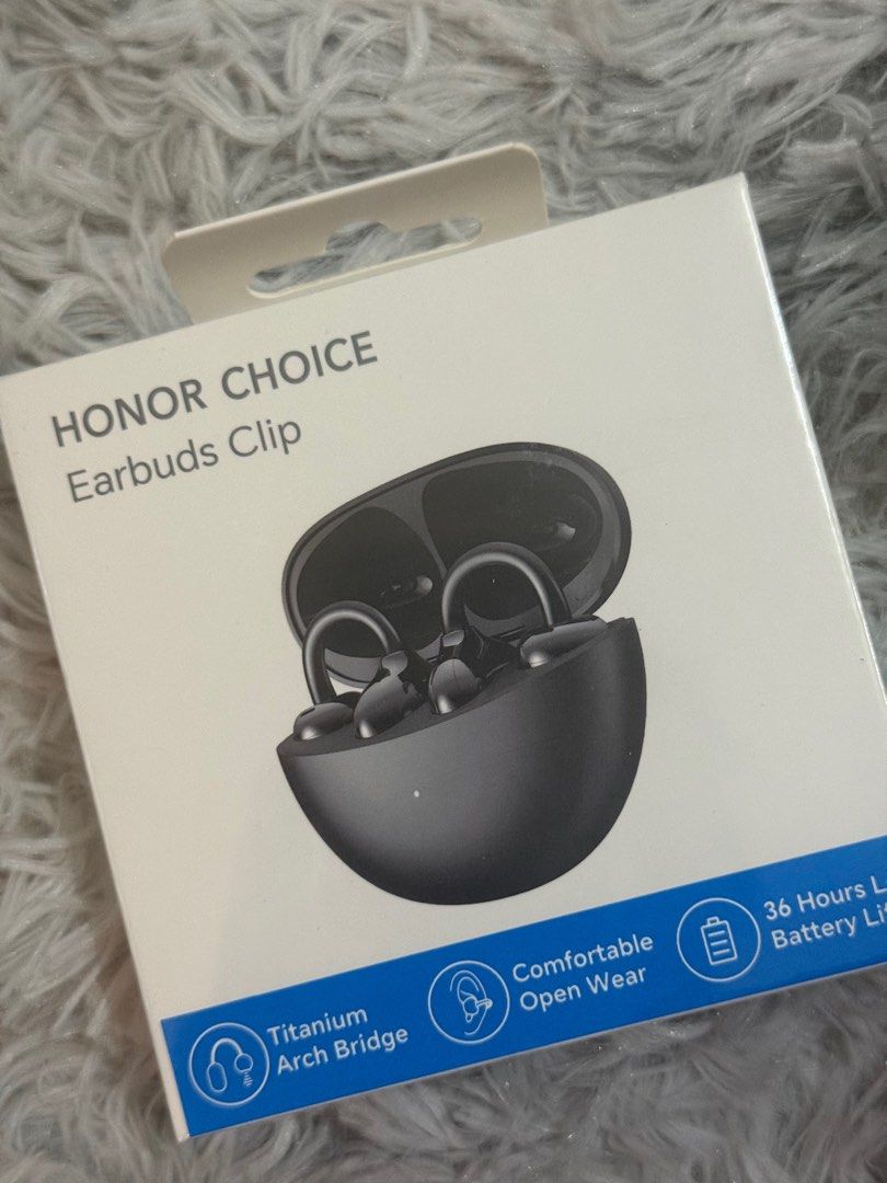 HONOR CHOICE Earbuds Clip (Category: Earphones) located in Makati City. Submitted by bloggerrific (Listing ID 1378321530, Image 1). Description: Original 4,500.HONOR CHOICE Earbuds Clip. Sealed..