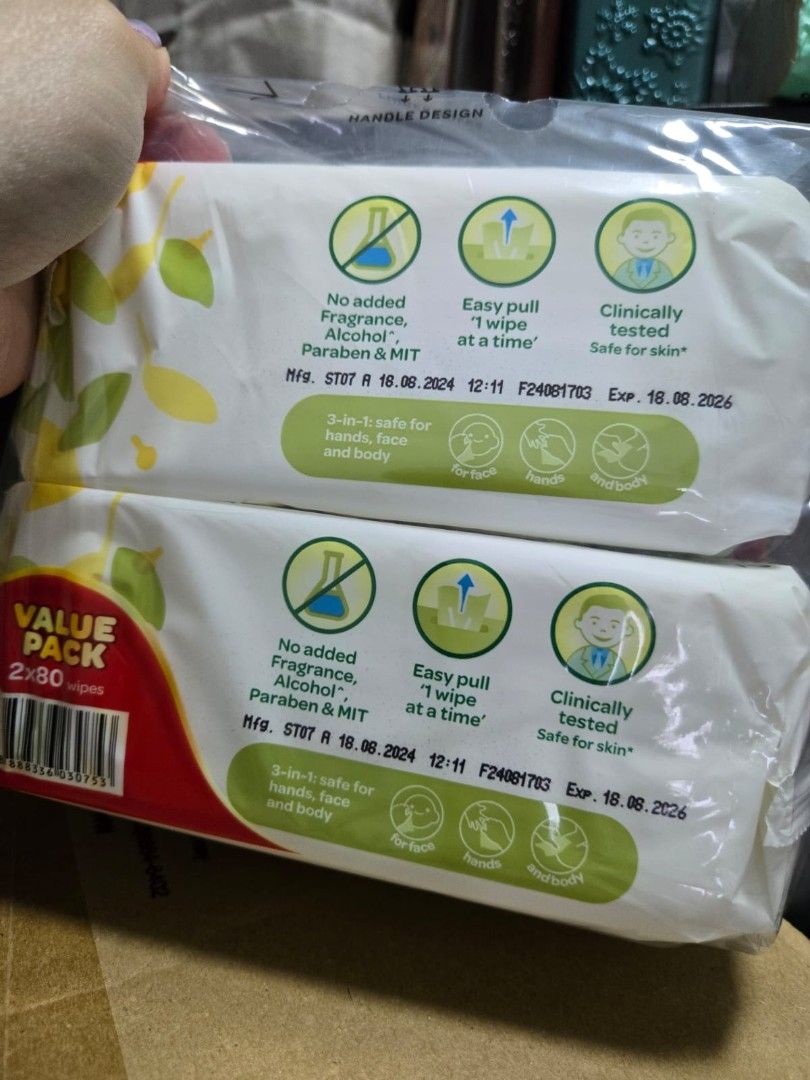 Huggies Clean Care Baby Wipes - 2packs x80pcs (Category: Diapers & Baby Wipes) located in Singapore. Submitted by joannag (Listing ID 1378164324, Image 2). Description: - Brand new Huggies Clean Care baby wipes - $3 every 2 packs x 80 wipes - Selling one carton 24 packs x 80 wipes (total $70) - Expiry date: 18.08.2026 Free delivery within Tampines.