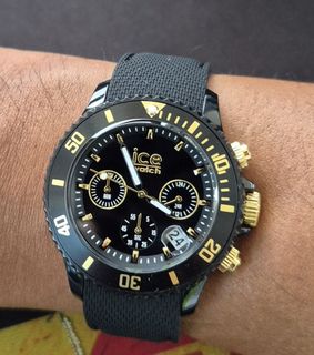 (Category: ) located in . Submitted by watch.hunter (Listing ID 1378239409, Image 1). Description: .