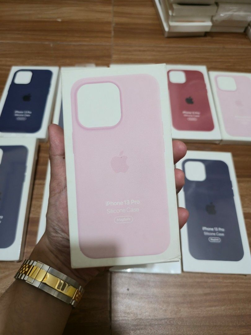 iPhone 13 Pro Magsafe Silicone Case ONHAND (Category: Cases & Sleeves) located in Manila. Submitted by APPLEGOALS (Listing ID 1378321105, Image 2). Description: ONHAND ITEMS 🔥 45 minutes delivery only PM US NOW ! Guaranteed Fast Transaction 🚄 Available For Lalamove Nationwide 🛵 STA CRUZ MANILA LOCATION 📍 Original Brandnew Item ! For nationwide Delivery LBC and J and T Delivery 🚚 "All Items that we list ONHAND We will Delete it once this is s