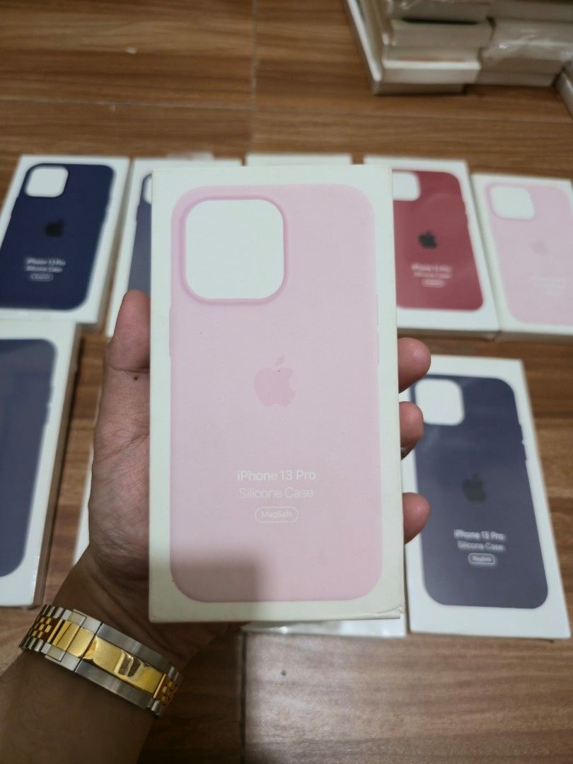 iPhone 13 Pro Magsafe Silicone Case ONHAND (Category: Cases & Sleeves) located in Manila. Submitted by APPLEGOALS (Listing ID 1378321105, Image 3). Description: ONHAND ITEMS 🔥 45 minutes delivery only PM US NOW ! Guaranteed Fast Transaction 🚄 Available For Lalamove Nationwide 🛵 STA CRUZ MANILA LOCATION 📍 Original Brandnew Item ! For nationwide Delivery LBC and J and T Delivery 🚚 "All Items that we list ONHAND We will Delete it once this is s