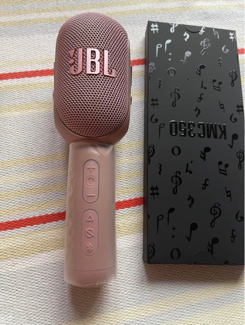 由 asdzxp (刊登 ID 1378173299，圖片 2) 提交，位於 台中市 (Taichung) 的 JBL數位無線麥克風KMC-350 (類別：麥克風)，說明：JBL無線麥克風，K歌神器，全新未使用，售出不退換喔。