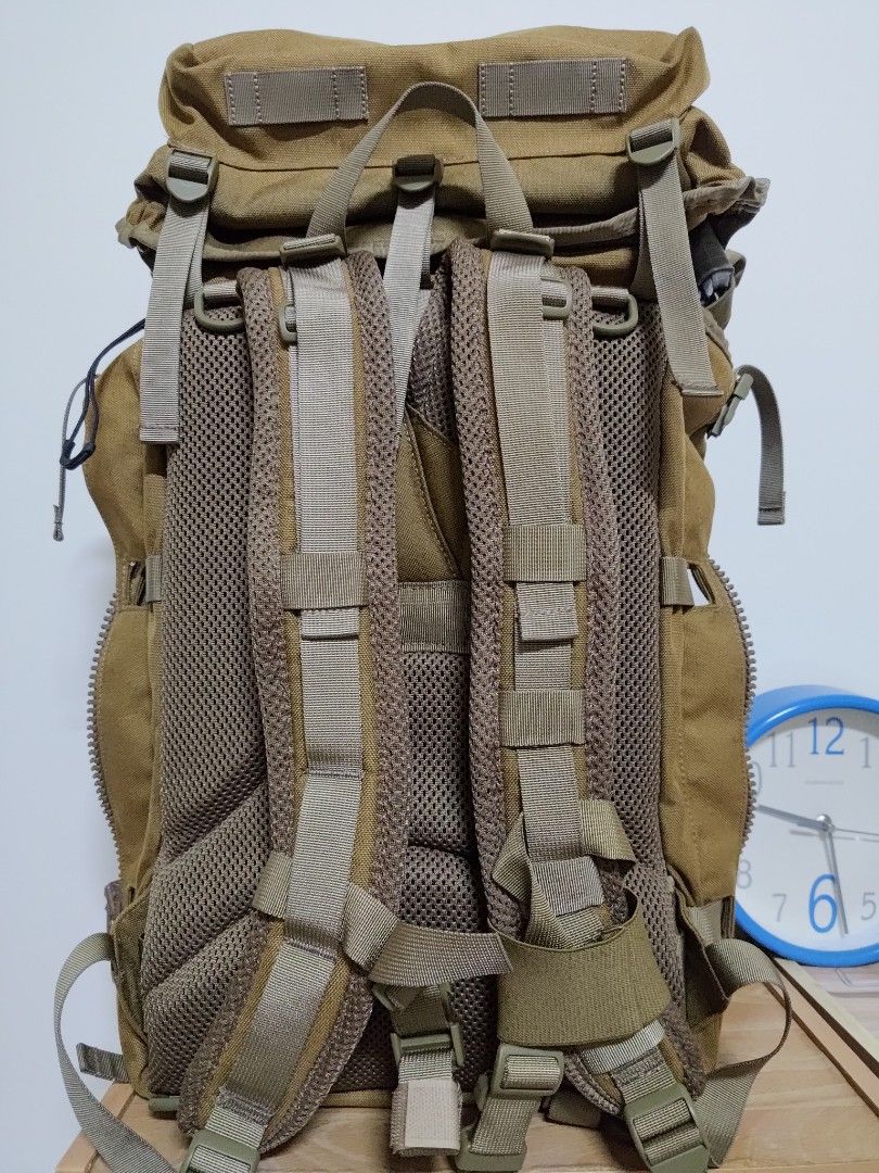 由 yamax (刊登 ID 1378284316，圖片 2) 提交，位於 新北市 (New Taipei) 的 Karrimor SF predator petrol 45L狼棕軍用包 (類別：健行及露營)，說明：Karrimor SF predator petrol 45L狼棕軍用包，因喜愛軍用風格購入，旅行使用兩三次，僅底部一點痕跡，整體很新防水層也正常，因輕量化已經沒背，已低於五折出售，大刀勿擾，此體積只能郵局寄送。。