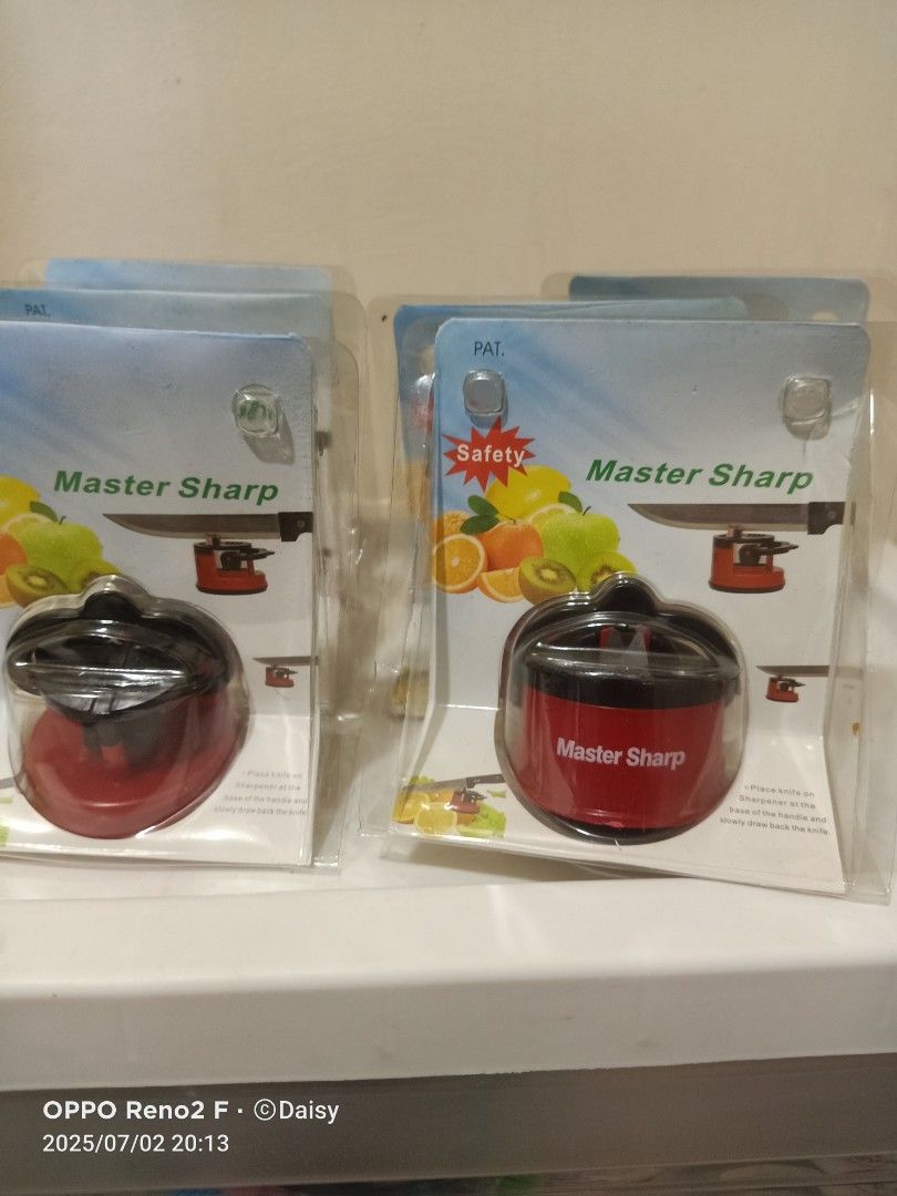 Knife sharpener (Category: Knives & Chopping Boards) located in Quezon City. Submitted by uydaisy1979 (Listing ID 1378270210, Image 2). Description: 60 Each.