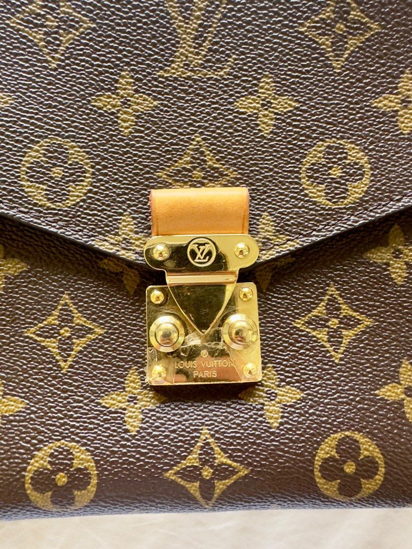 Lv Pochette Metis (Category: Luxury Bags & Wallets) located in Manila. Submitted by qnycontrer28015 (Listing ID 1378149066, Image 2). Description: .