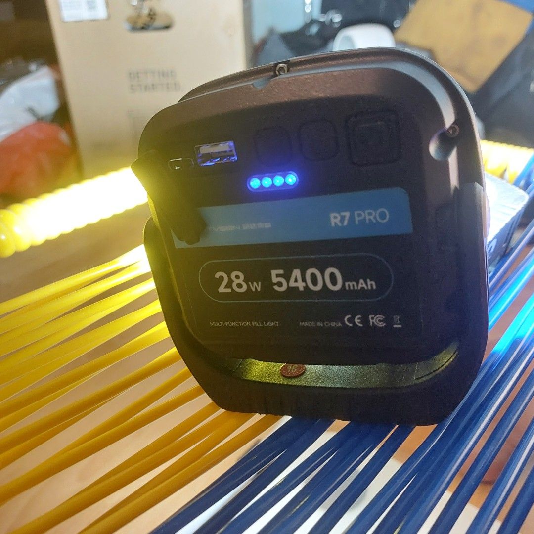 Martvsen R7 Pro 28W 5400mAh Multi-Function Fill Light (Category: Lighting & Studio Equipment) located in Singapore. Submitted by laobanluanluanmai (Listing ID 1378292867, Image 2). Description: - R7 Pro fill light in excellent condition - 28W output - 5400mAh battery - Multiple function buttons - USB port - Perfect for photography and videography - Multi-function fill light I got 2 units.