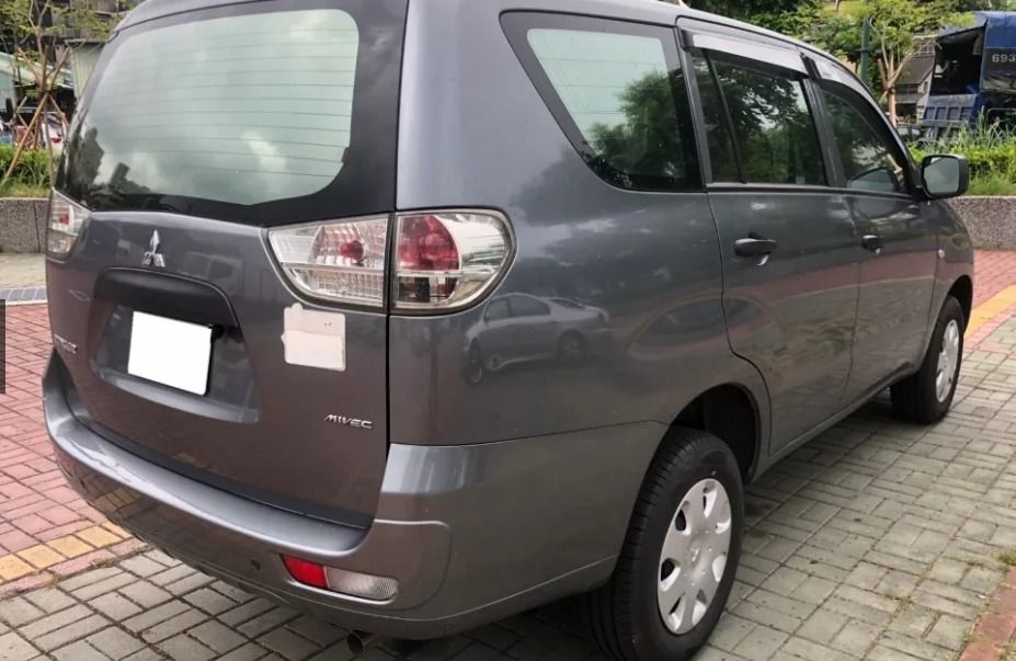 由 vivian19932004 (刊登 ID 1378231508，圖片 1) 提交，位於 新北市 (New Taipei) 的 Mitsubishi Zinger 2014款 灰色 (類別：汽車出售)，說明：💥認證中古車 歡迎你來帶回家💥 💥車輛應有盡有 趕緊來搶便宜💥 ⚠️車商賣車 同行勿擾⚠️ 🔹廠牌型號: Mitsubishi Zinger 2014款 灰色 🔹行駛里程: 11萬 🔹引擎燃料: 汽油 🔹排氣量: 2.4L 🔹變速系統: 自排 🔹驅動系統: 2WD 🔹車門: 5門5座 💎五大保證💎 💯里程保證 💯無營業車 💯無泡水車 💯無重大事故 💯車身引擎號碼無非法變造 💯非計程車 💎 安心保障💎 ✅ 第三方認證 & 專業鑑定 ✅ 無泡水、無重大事故、無營業車 ✅ 里程保證，原鈑件可認證 ✅ 車況透明，不符認證表全額退費 ◎歡迎私訊預約賞車◎ ⭐️謝絕車商 ⭐️周一至周日 早上10點到晚上18點 ⭐️不限地區，專人一對一服務 ⭐️賞車前