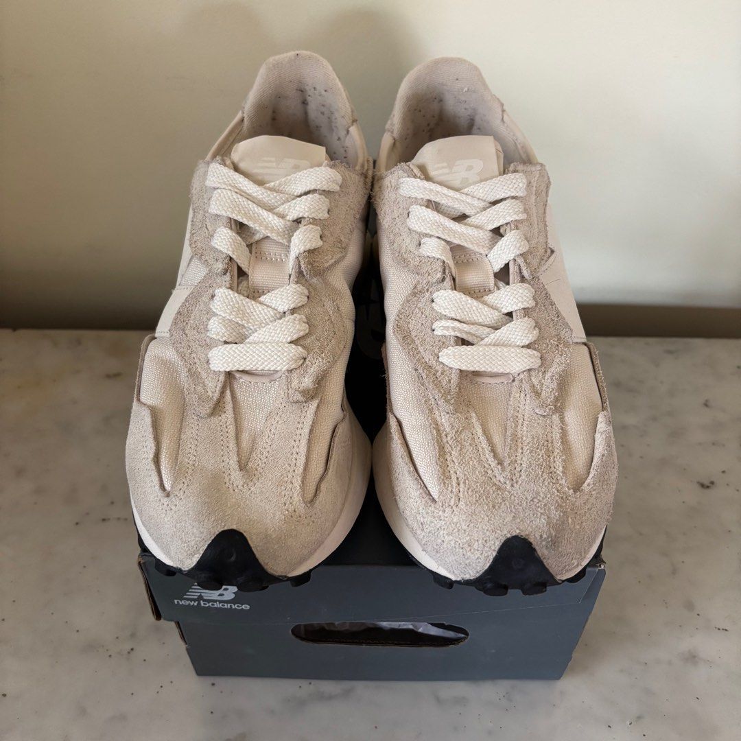 NEW BALANCE LIFESTYLE 327 (Category: Sneakers) located in Muntinlupa City. Submitted by cmllslv (Listing ID 1378167408, Image 1). Description: Price negotiable Used once RFS: upgrade SIZE: 10 US M 11.5 US W 9.5 UK 44 EU 28 CM .