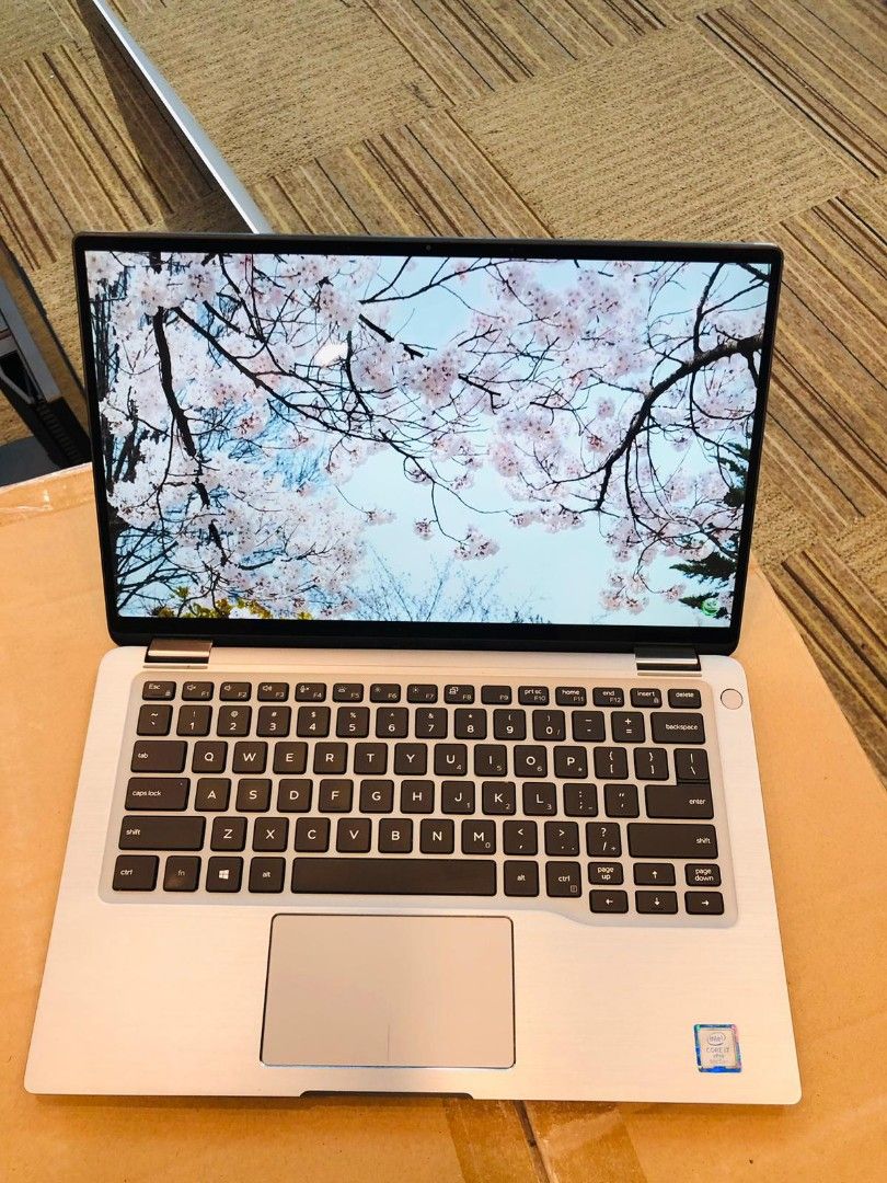 Offer🔥Touch screen core i7 2 in 1 Dell lattitude laptop pristine condition no issue with warrenty (Category: Laptops & Notebooks) located in Singapore. Submitted by rafa53 (Listing ID 1378196363, Image 2). Description: ✅Model Dell lattitude 7400 ✅intel core i7 ✅8th Generation ✅Ram 16gb ✅ssd 512gb ✅Led 13.3 inches TOUCHSCREENS 2-in-1, 13.3 inch Ram 16gb ssd 256gb $420 Ram 16GB SSD 512GB $465 Ram 16GB SSD 1TB $510 ✅Wi-Fi webcam Bluetooth ✅light we