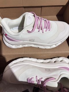 (Category: ) located in . Submitted by chanel0987 (Listing ID 1378287195, Image 1). Description: .