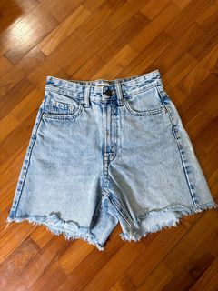 (Category: ) located in . Submitted by butternut123 (Listing ID 1378165700, Image 1). Description: .