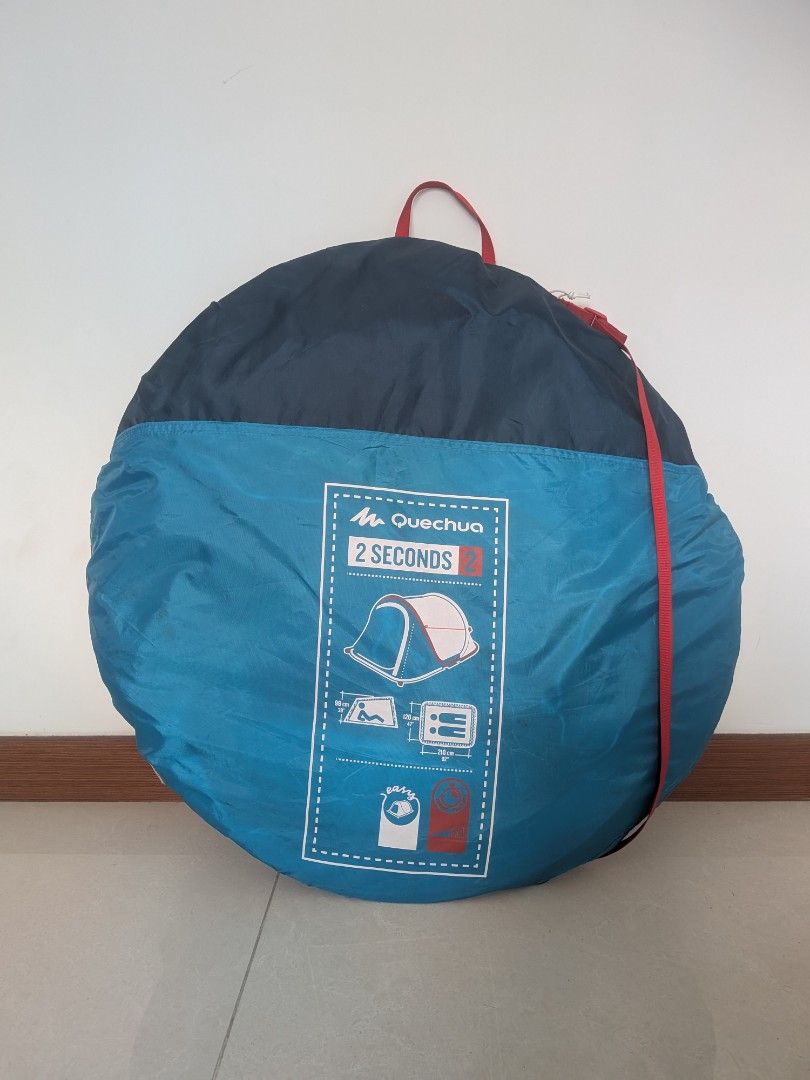 Quecha Rope Quechua 2 Seconds Tent, Sports Equipment, Hiking & Camping on Carousell